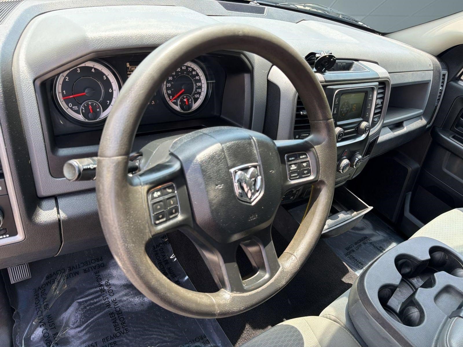 Used 2019 RAM 1500 Express AWD/4WD image 4