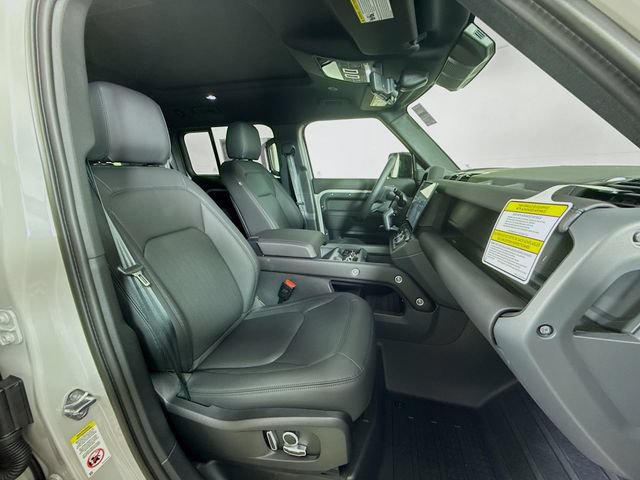 New 2026 Land Rover Defender 130 X-Dynamic SE AWD/4WD image 30