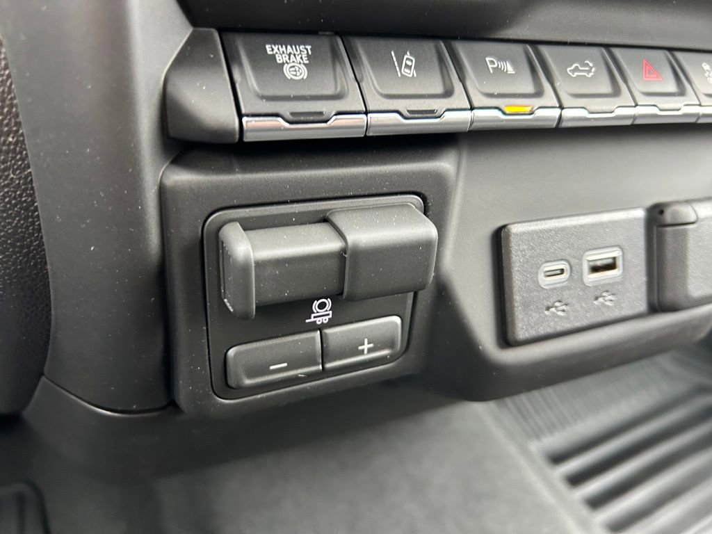 New 2026 Chevrolet Silverado 2500 Custom w/ Custom Value Package image 31