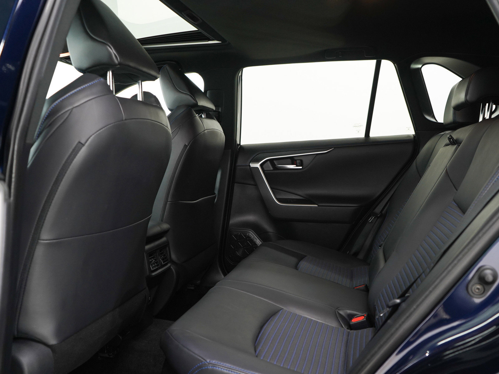 Used 2020 Toyota RAV4 XSE AWD/4WD image 20