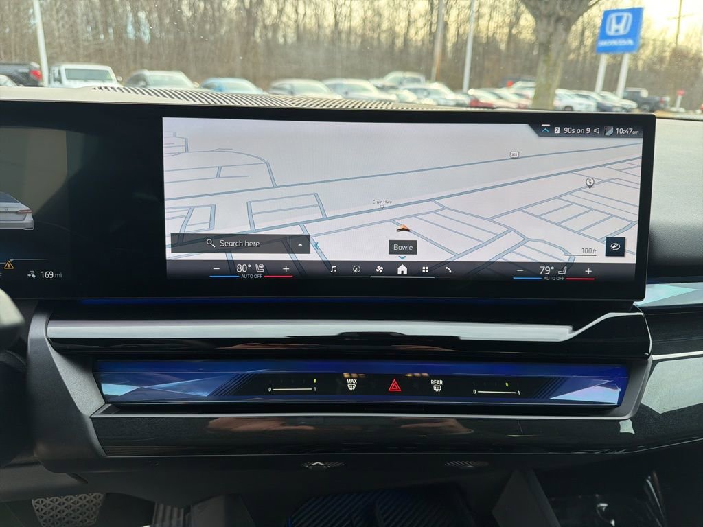 Used 2025 BMW i5 xDrive40 w/ Premium Package image 11