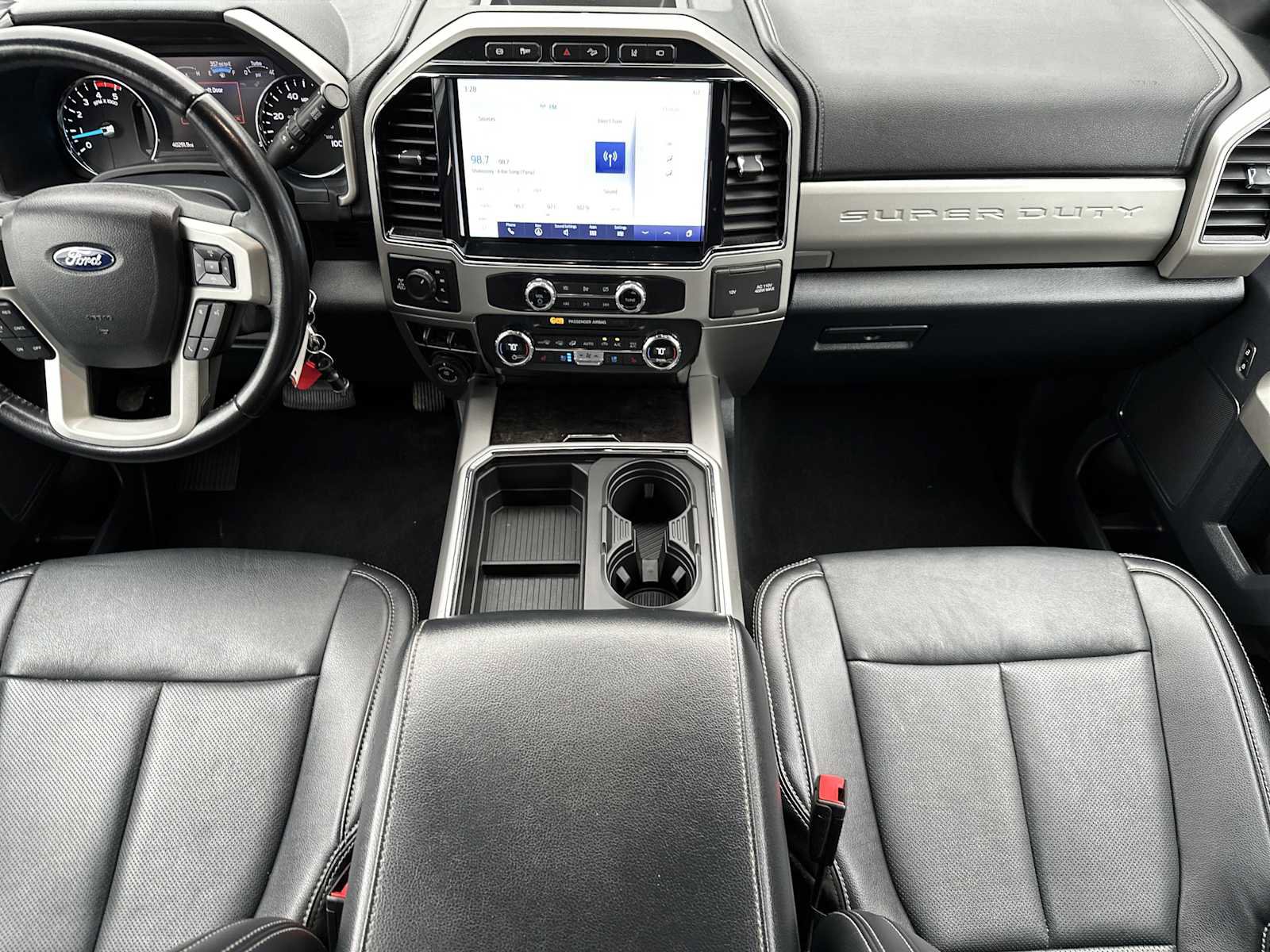 Used 2022 Ford F250 Lariat w/ Chrome Package image 13