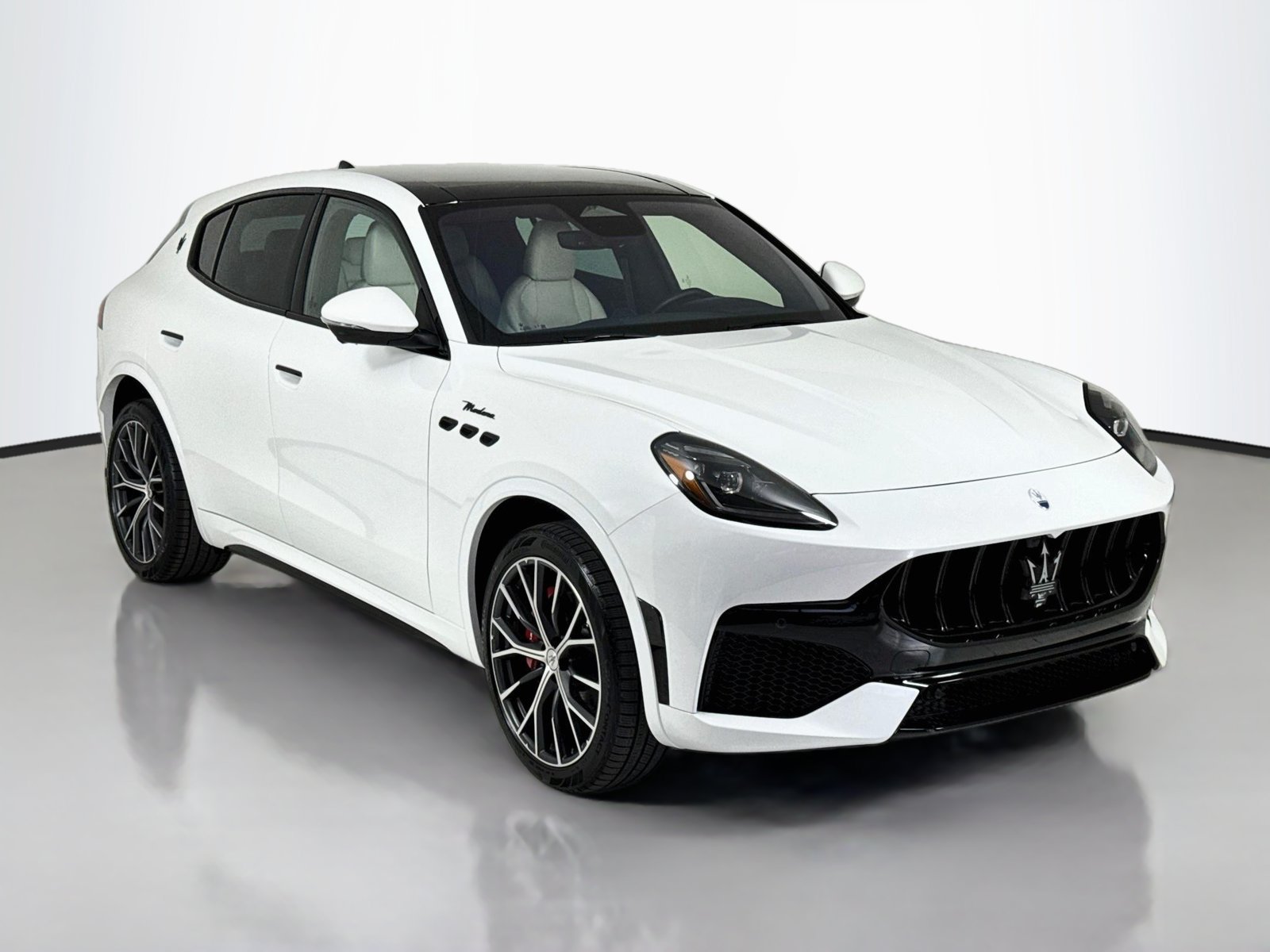 New 2027 Maserati Grecale Modena AWD/4WD image 1