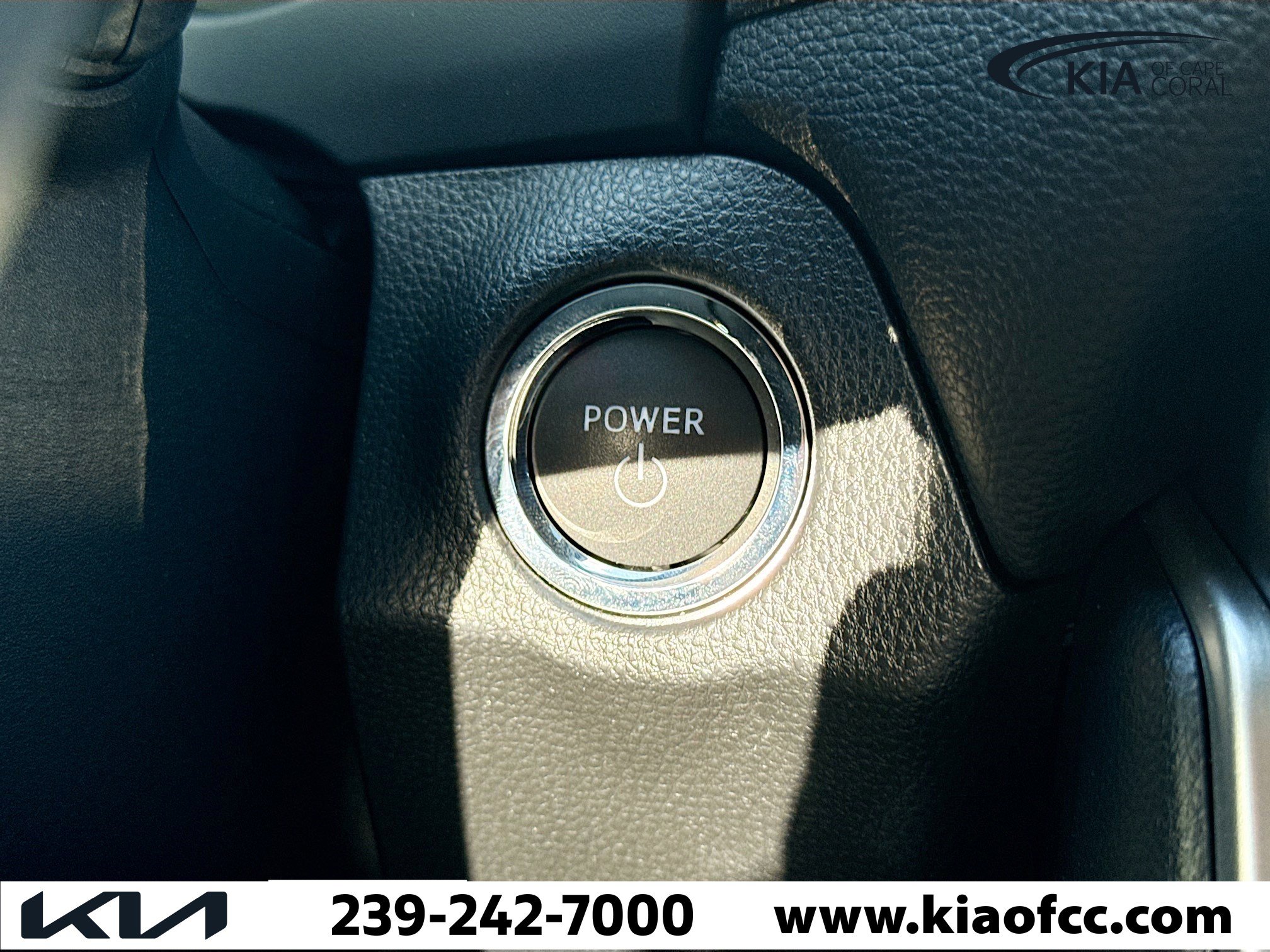 Used 2025 Toyota RAV4 XLE w/ Convenience Package image 34