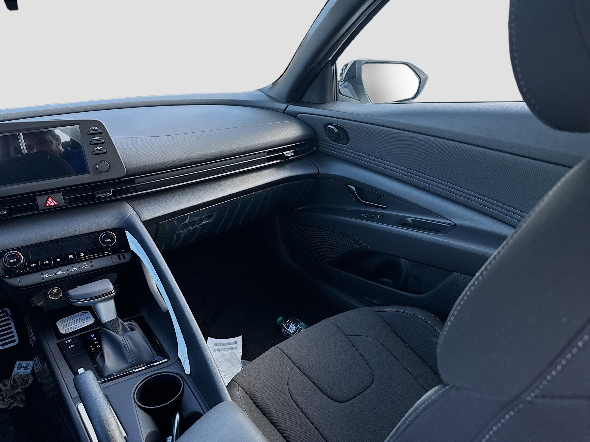New 2026 Hyundai Elantra Sport FWD image 16