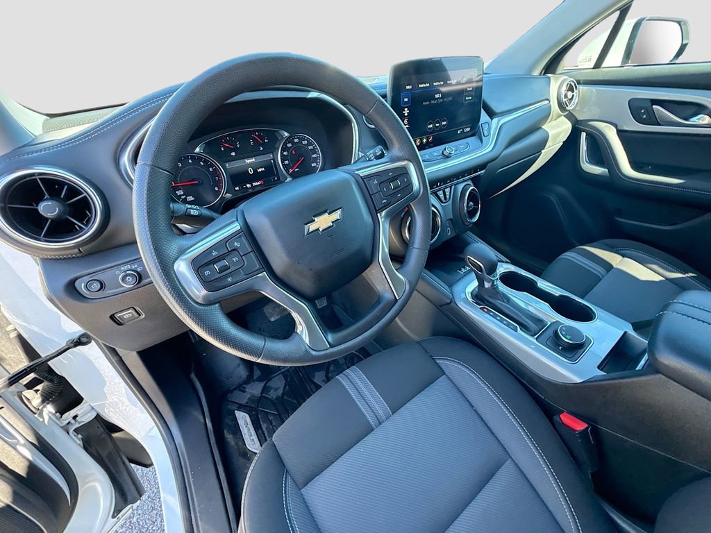 Used 2023 Chevrolet Blazer LT w/ Convenience Package image 9