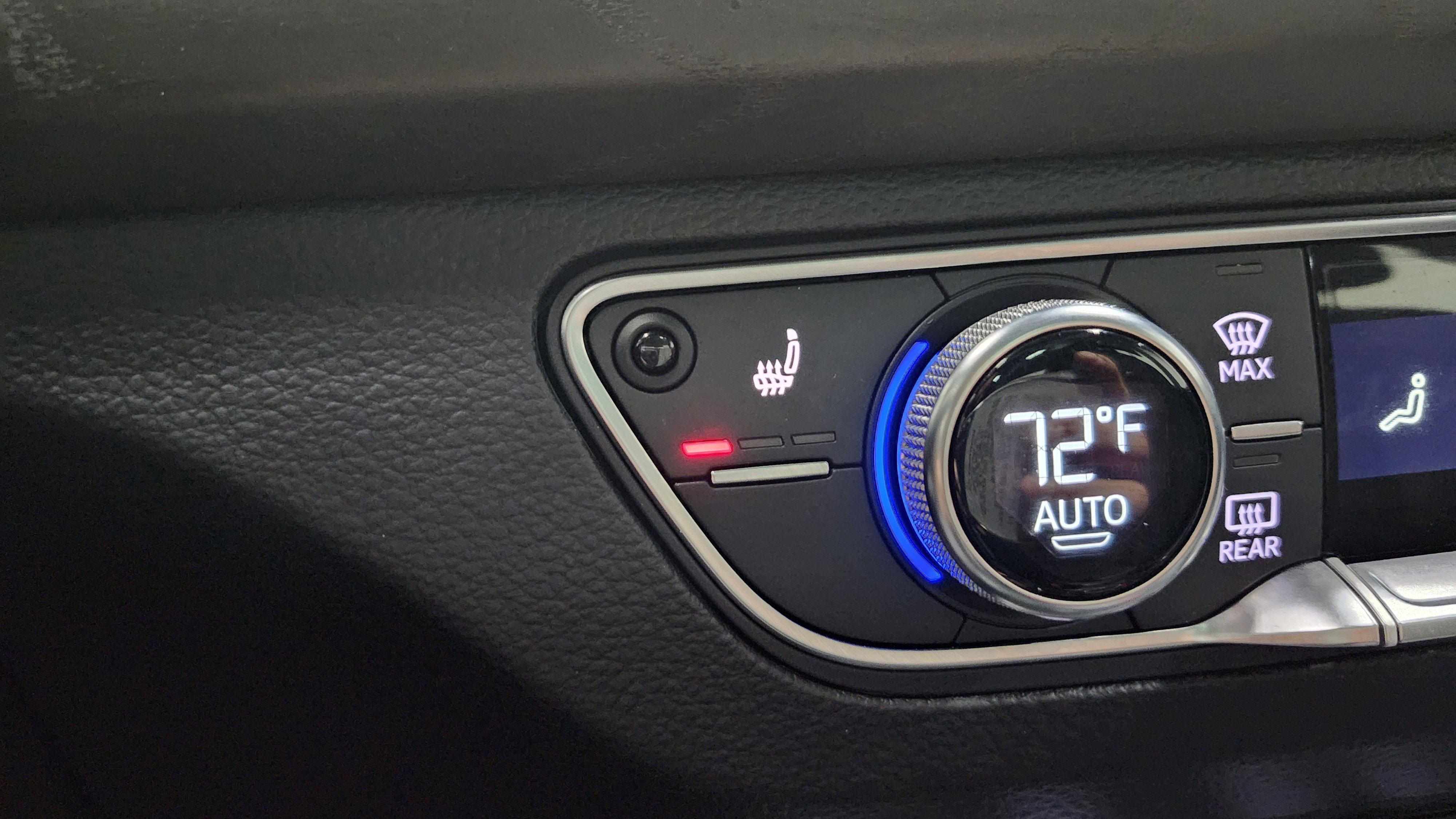 Used 2020 Audi Q5 Premium w/ Convenience Package image 8