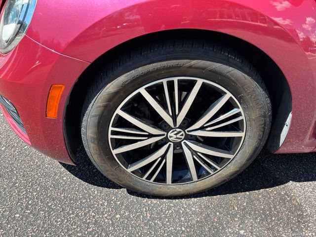 Used 2017 Volkswagen Beetle #PinkBeetle FWD image 8