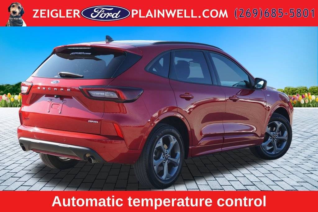 Used 2023 Ford Escape ST-Line w/ Tech Pack #1 AWD/4WD image 5