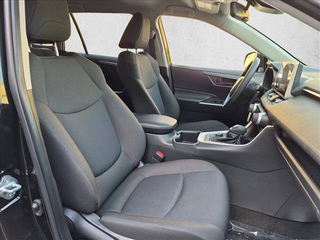 Used 2024 Toyota RAV4 LE AWD/4WD image 20