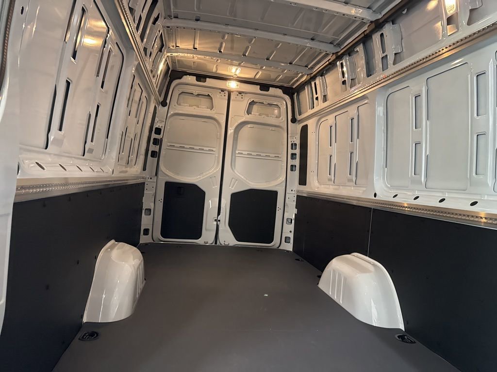 New 2025 Mercedes-Benz Sprinter 2500 image 19