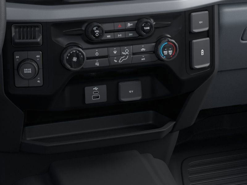 New 2025 Ford F550 4x4 Supercab Super Duty image 15