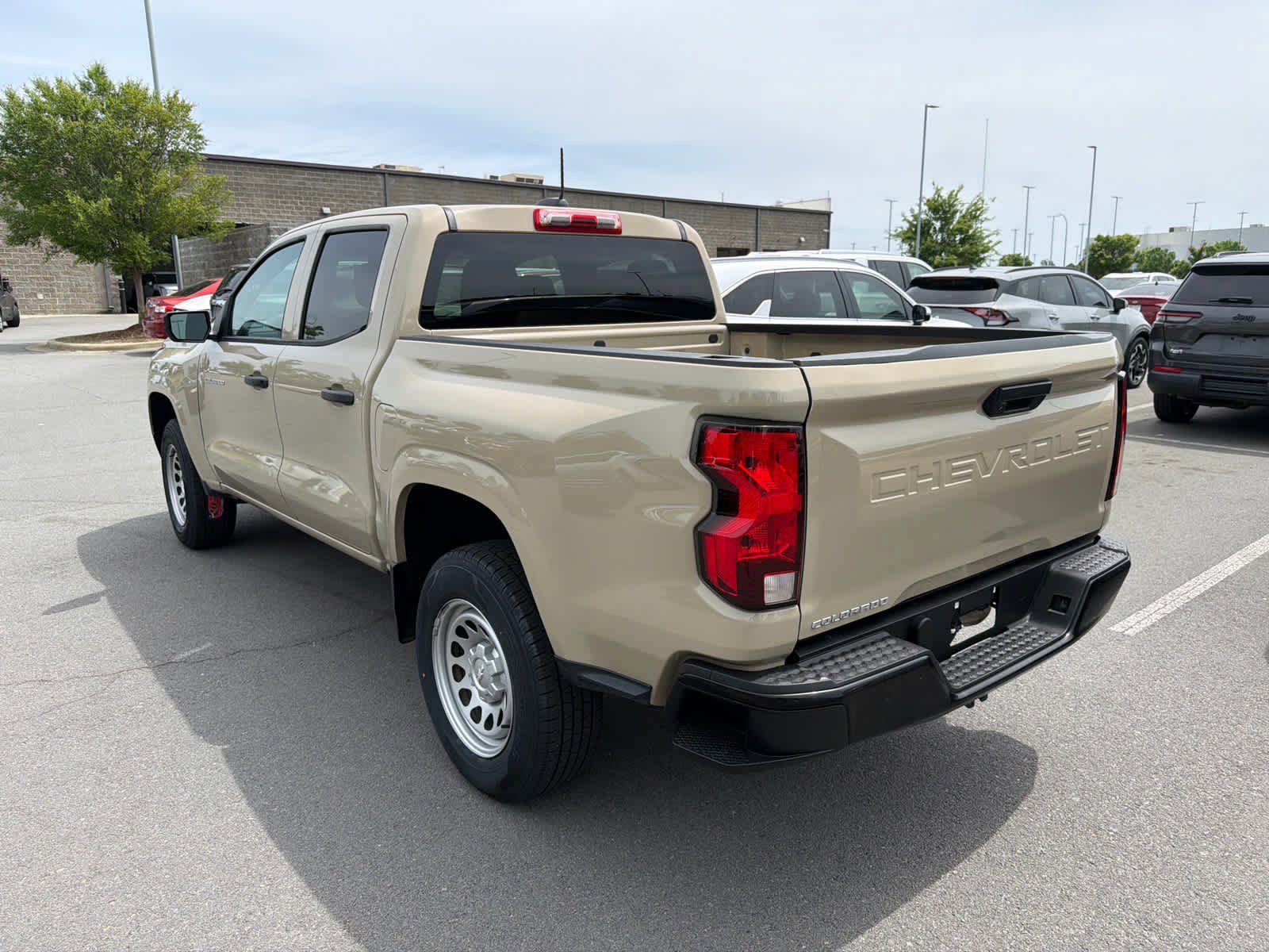 Used 2023 Chevrolet Colorado W/T RWD image 8