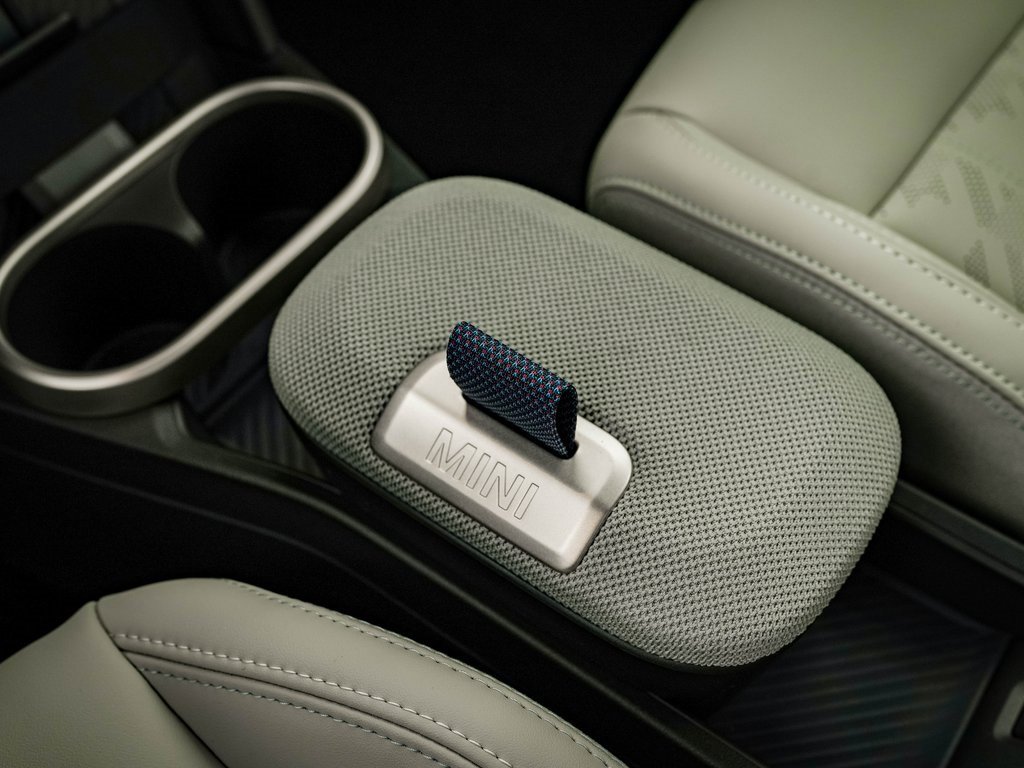 New 2026 MINI Cooper S image 36