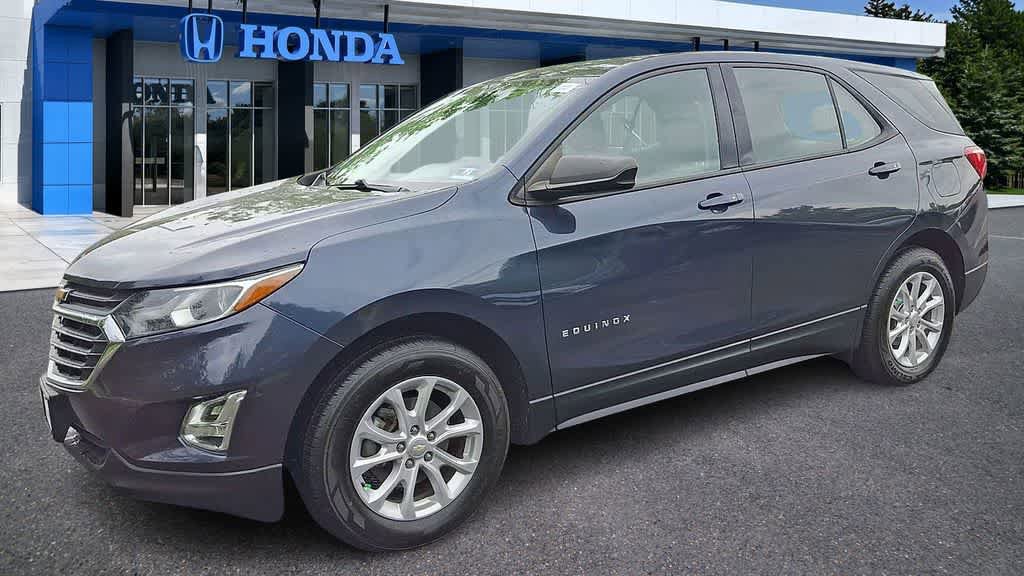 Used 2019 Chevrolet Equinox LS w/ LPO, Floor Liner Package AWD/4WD image 4