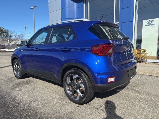 Used 2026 Hyundai Venue SEL image 8