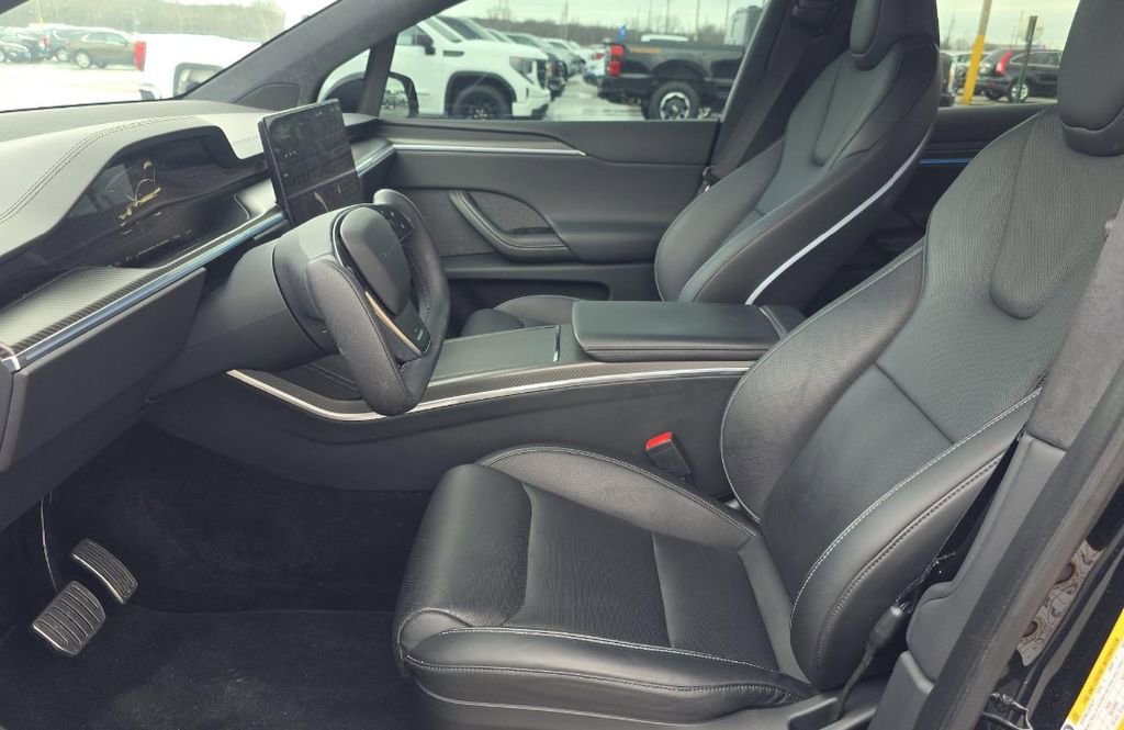 Used 2023 Tesla Model X Plaid AWD/4WD image 2