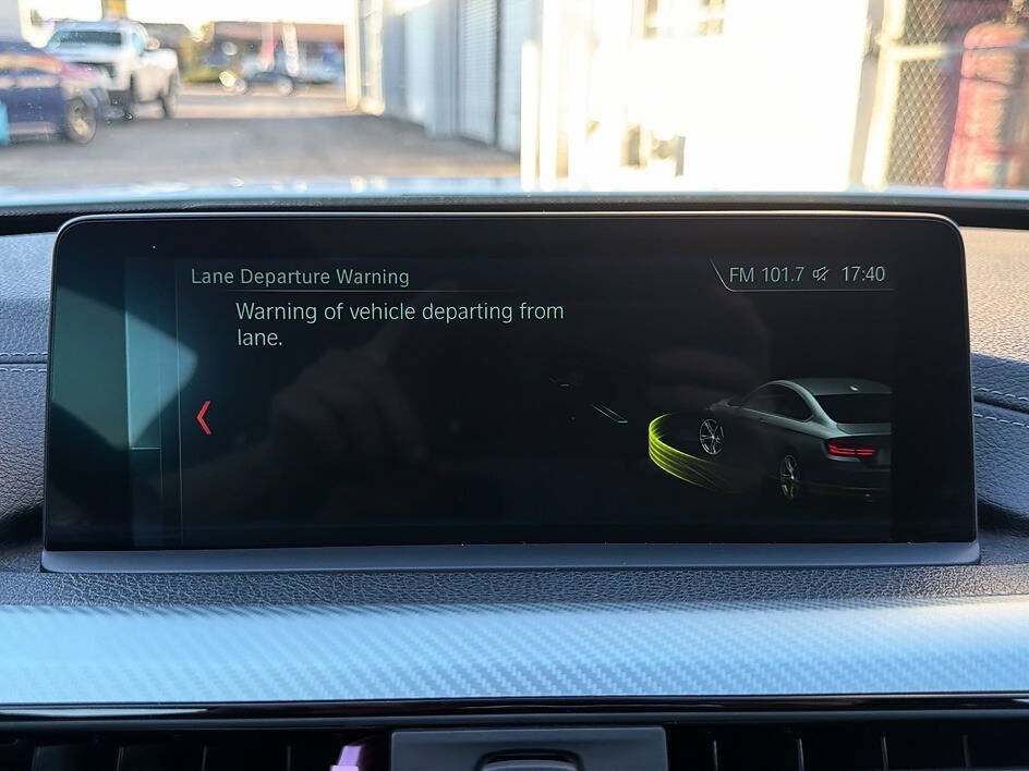 Used 2018 BMW 430i Coupe w/ M Sport Package RWD image 11