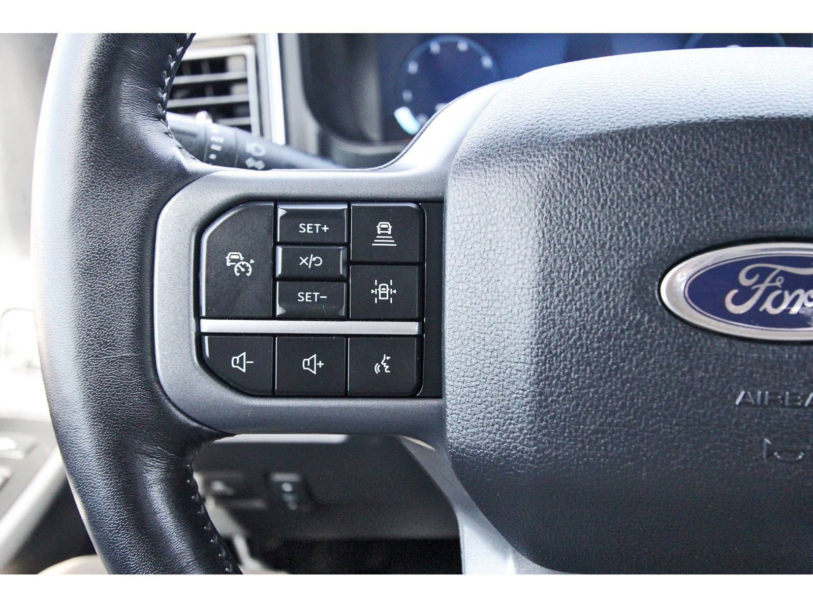 Used 2024 Ford F250 Lariat w/ Lariat Ultimate Package image 23