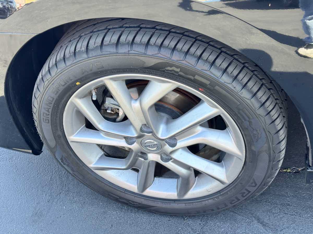Used 2014 Nissan Sentra SR FWD image 21