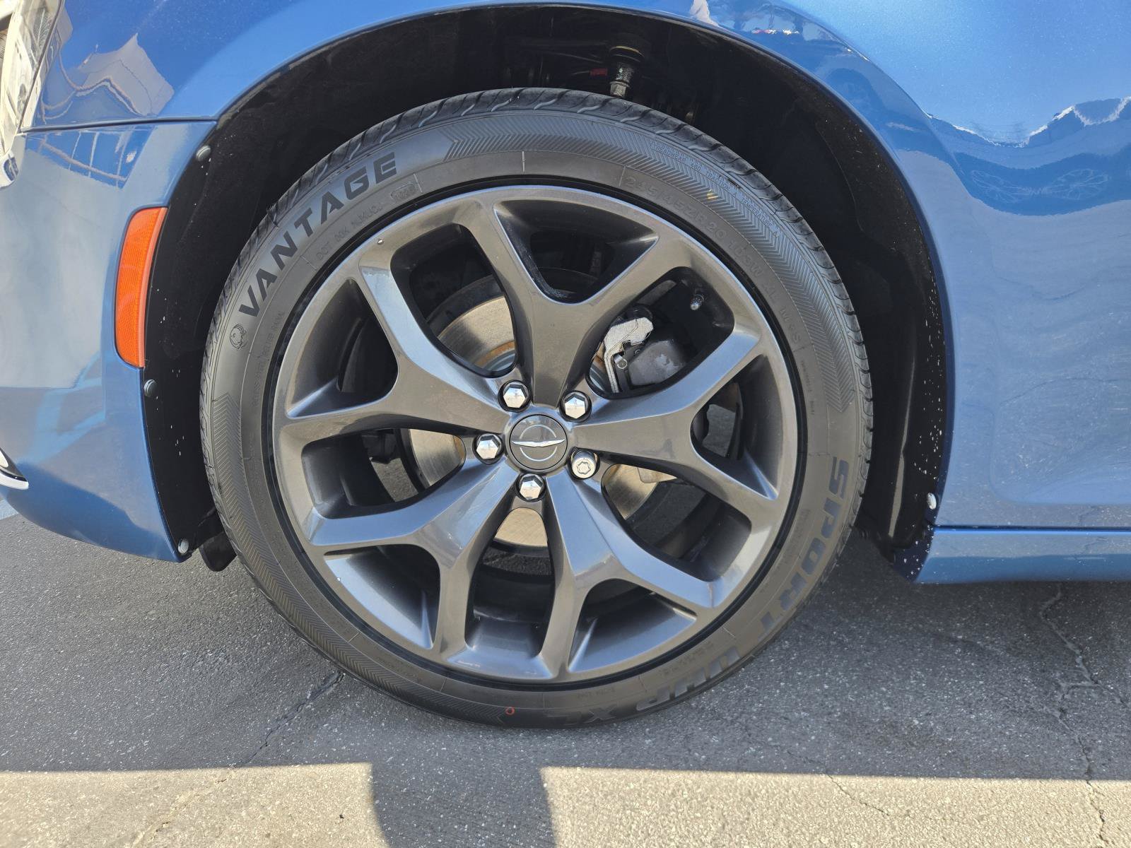 Used 2021 Chrysler 300 Touring w/ Sport Appearance Package RWD image 35