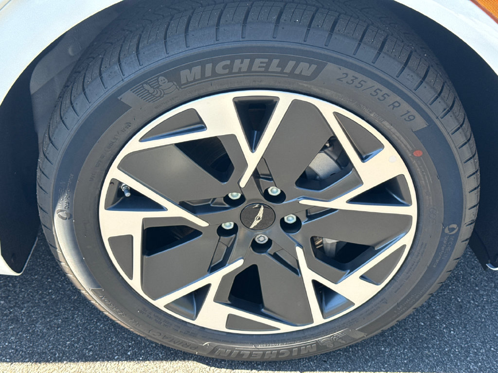New 2027 Genesis GV60 RWD image 12