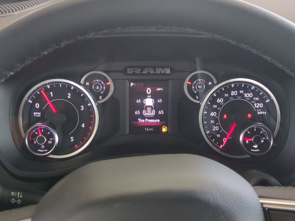 New 2025 RAM 2500 Big Horn image 28