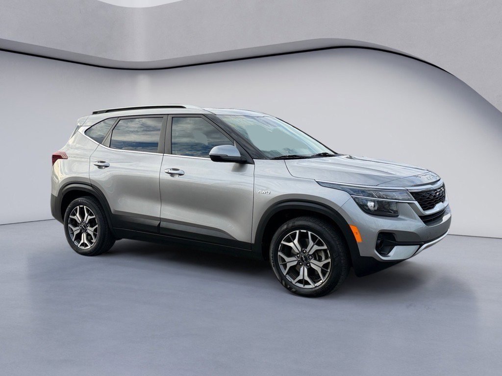 Used 2022 Kia Seltos EX