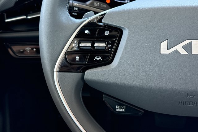 New 2026 Kia Niro EX w/ EX Premium Package FWD image 30