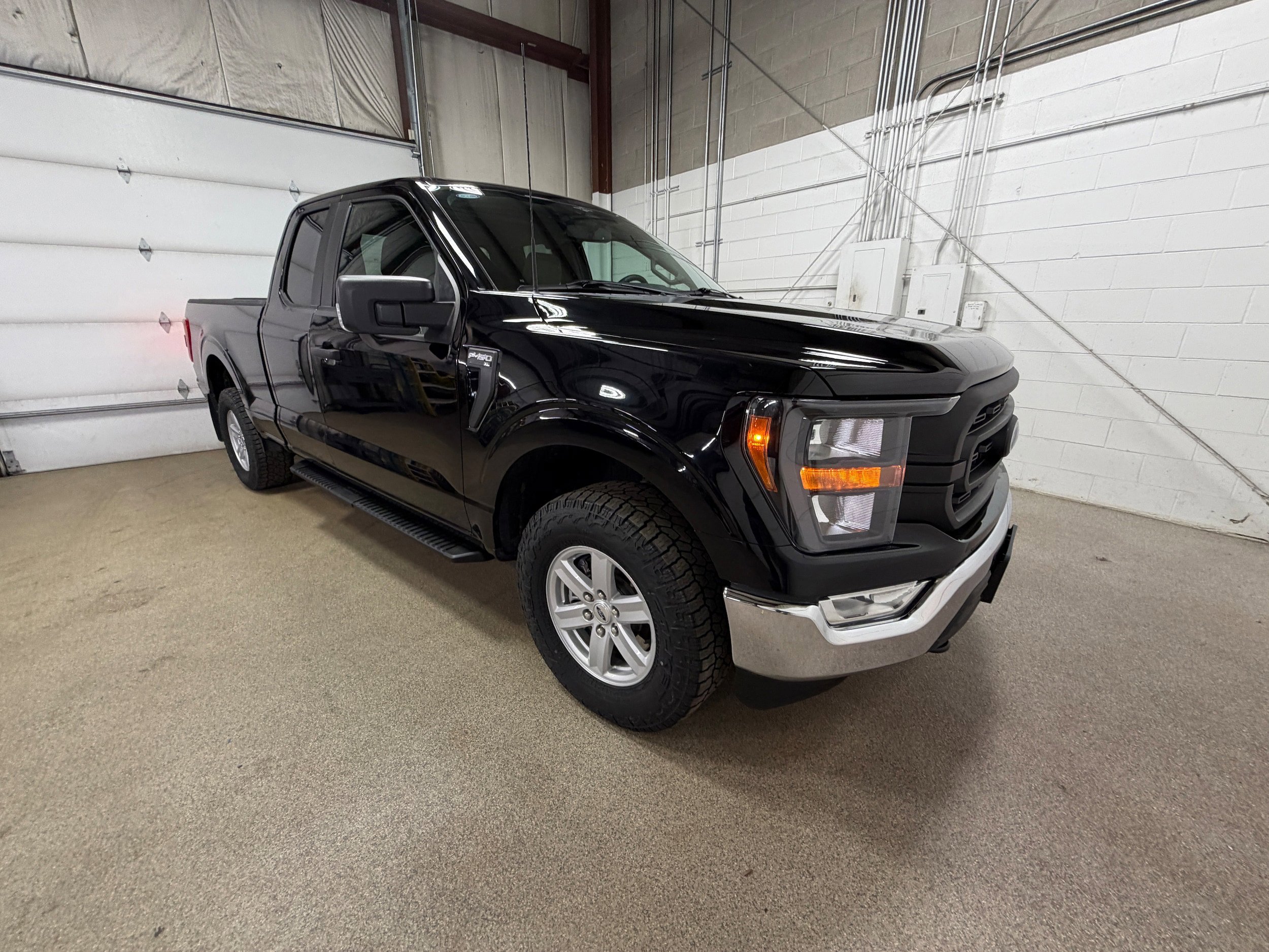 Used 2023 Ford F150 XL w/ XL Chrome Appearance Package AWD/4WD image 5