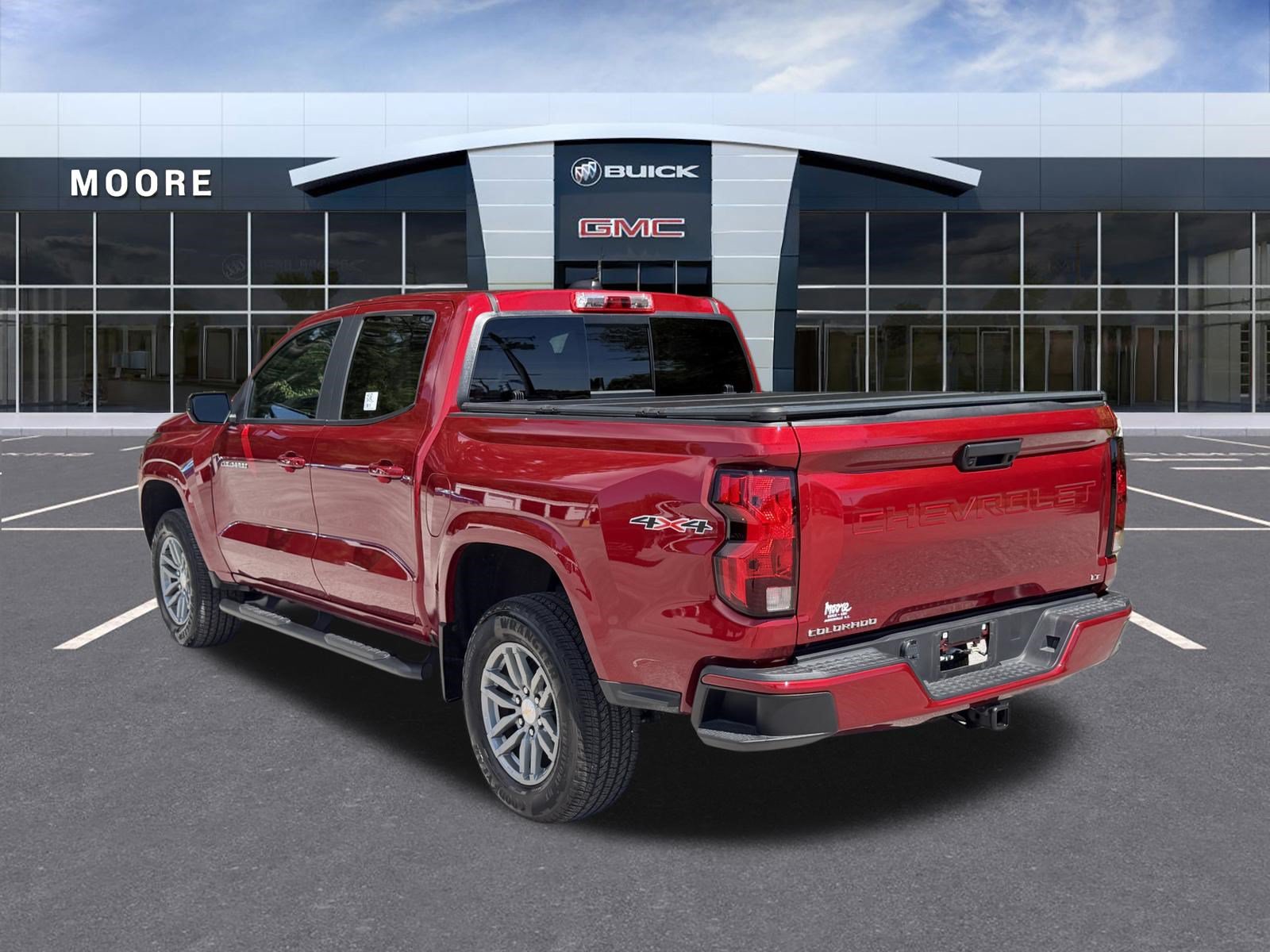 Used 2024 Chevrolet Colorado LT w/ LT Convenience Package II AWD/4WD image 5