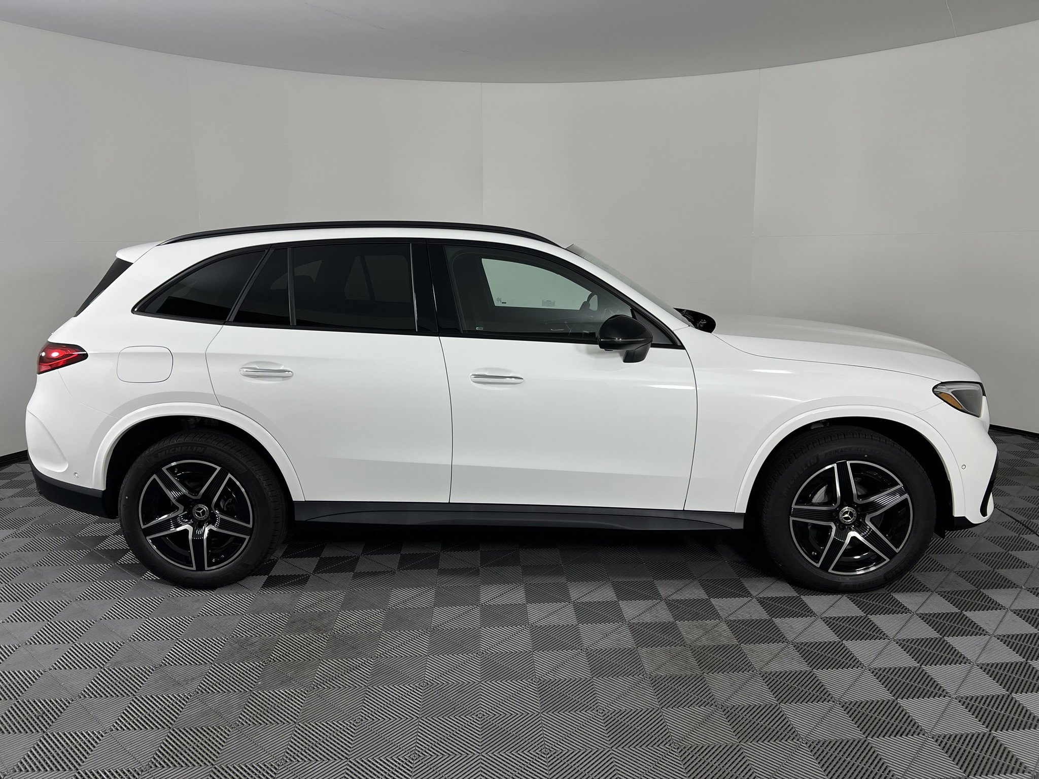 New 2026 Mercedes-Benz GLC 300 4MATIC image 14
