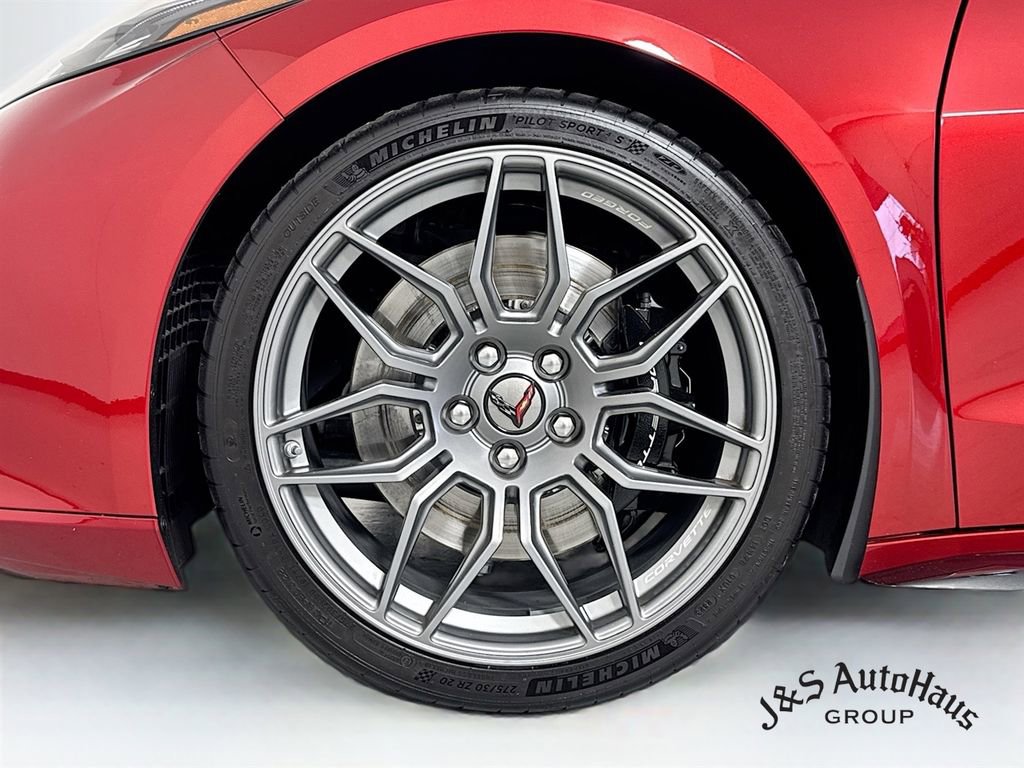 Used 2024 Chevrolet Corvette Z06 w/ Chrome Exterior Badge Package RWD image 39
