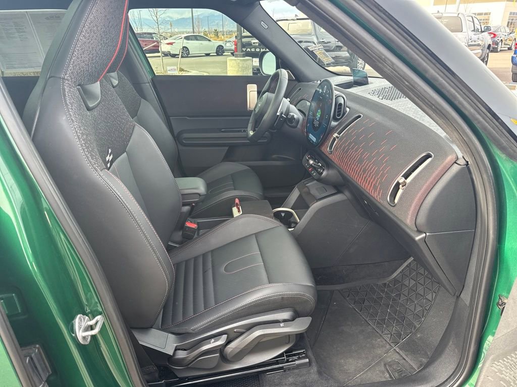Used 2025 MINI Cooper Countryman John Cooper Works image 29