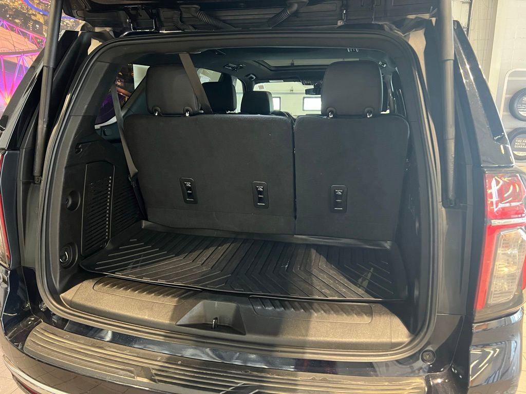 Used 2022 Chevrolet Tahoe LT w/ Luxury Package AWD/4WD image 9