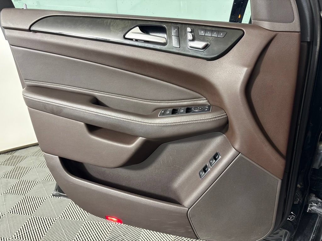 Used 2018 Mercedes-Benz GLS 450 4MATIC image 17