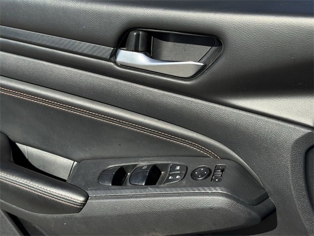 Used 2020 Nissan Altima 2.5 SR image 24