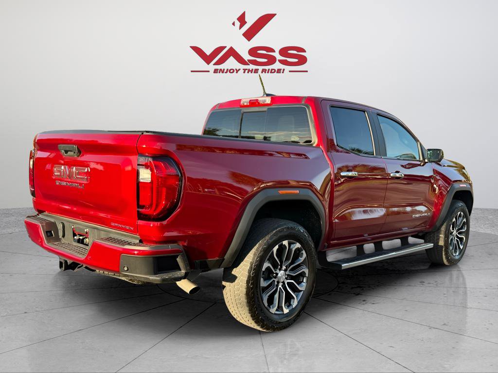 Used 2023 GMC Canyon Denali image 6