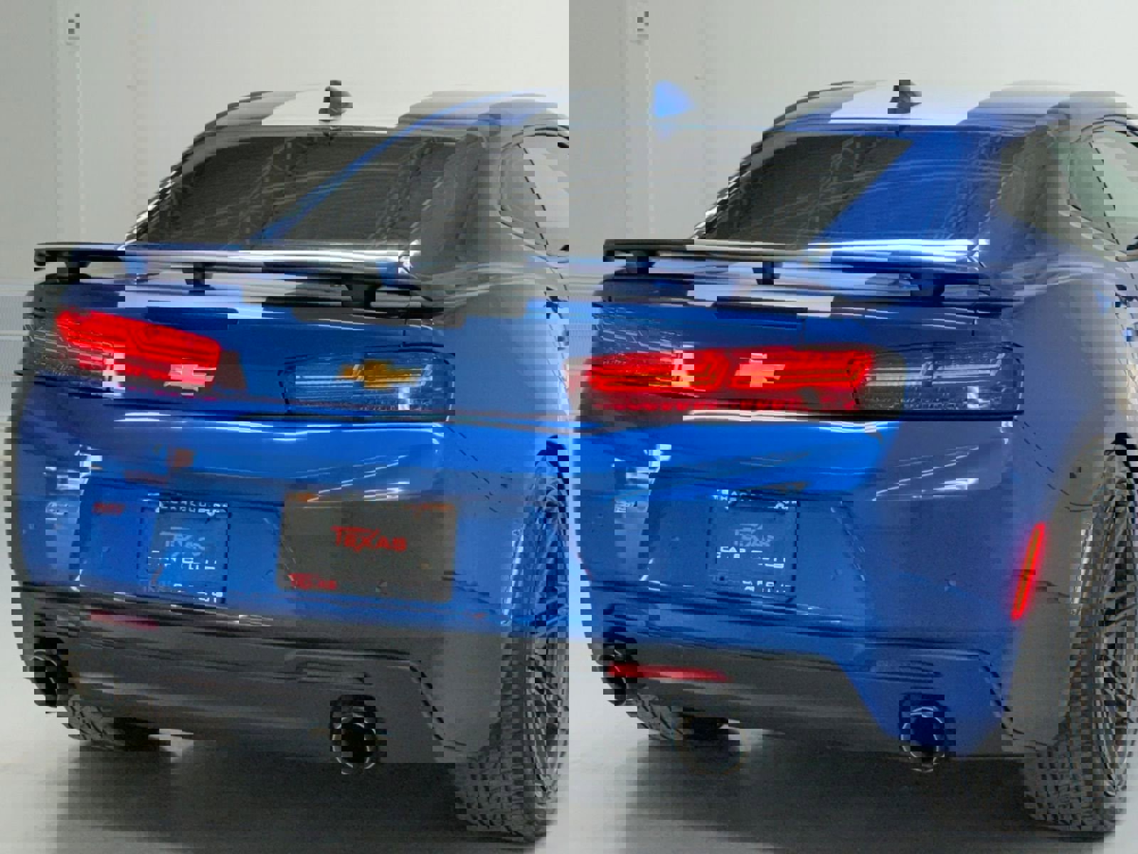 Used 2016 Chevrolet Camaro SS image 11