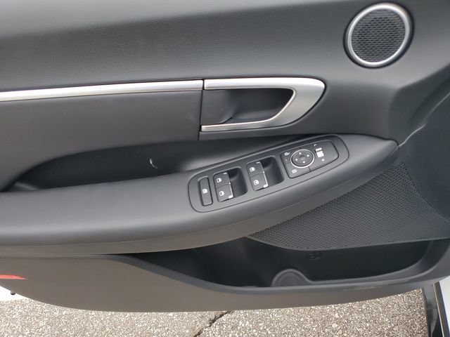New 2026 Hyundai Sonata SEL FWD image 19
