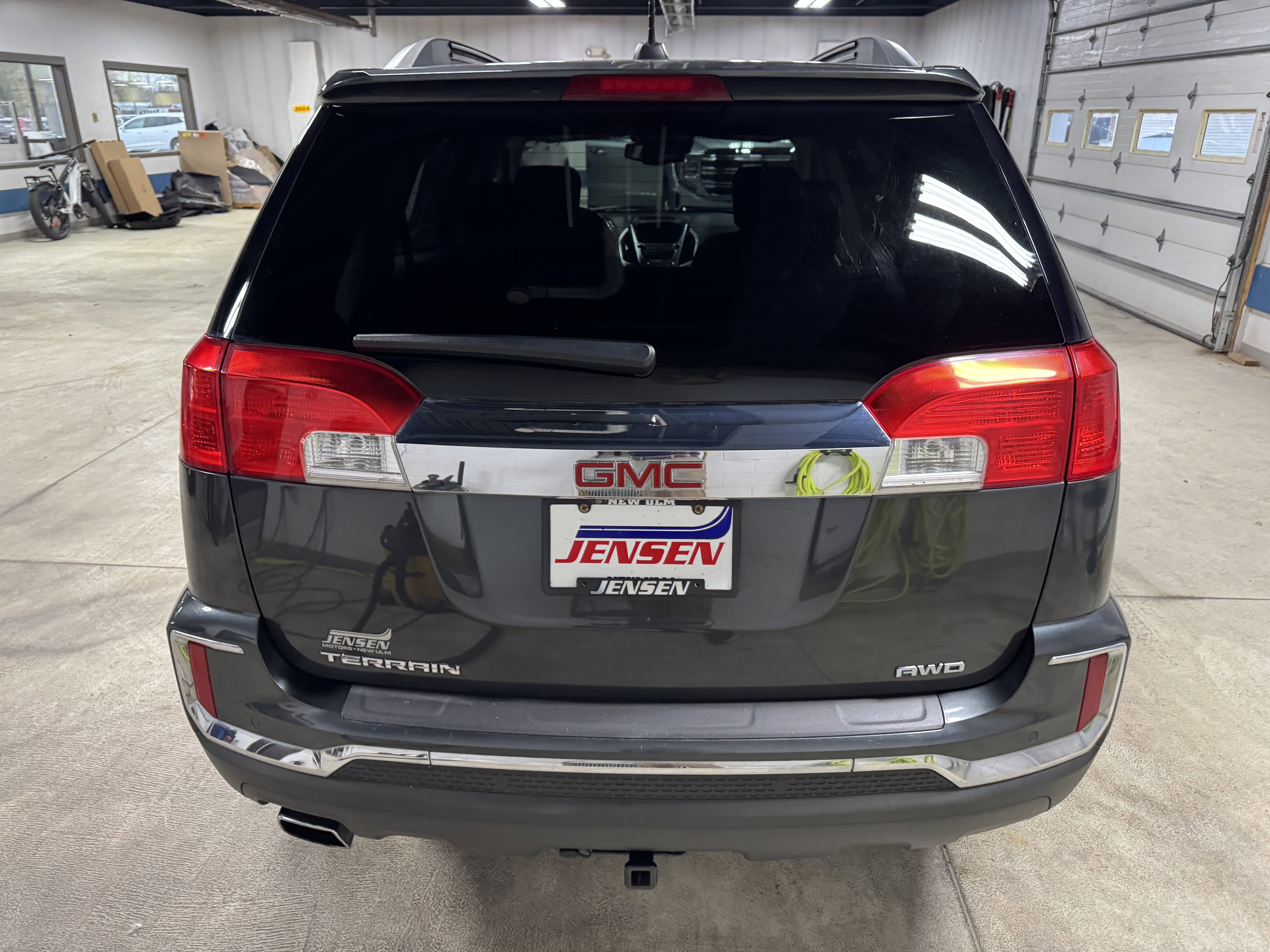 Used 2017 GMC Terrain SLE w/ Driver Alert Package I image 5