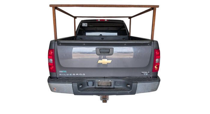 Used 2011 Chevrolet Silverado 1500 W/T w/ LS Package AWD/4WD image 4