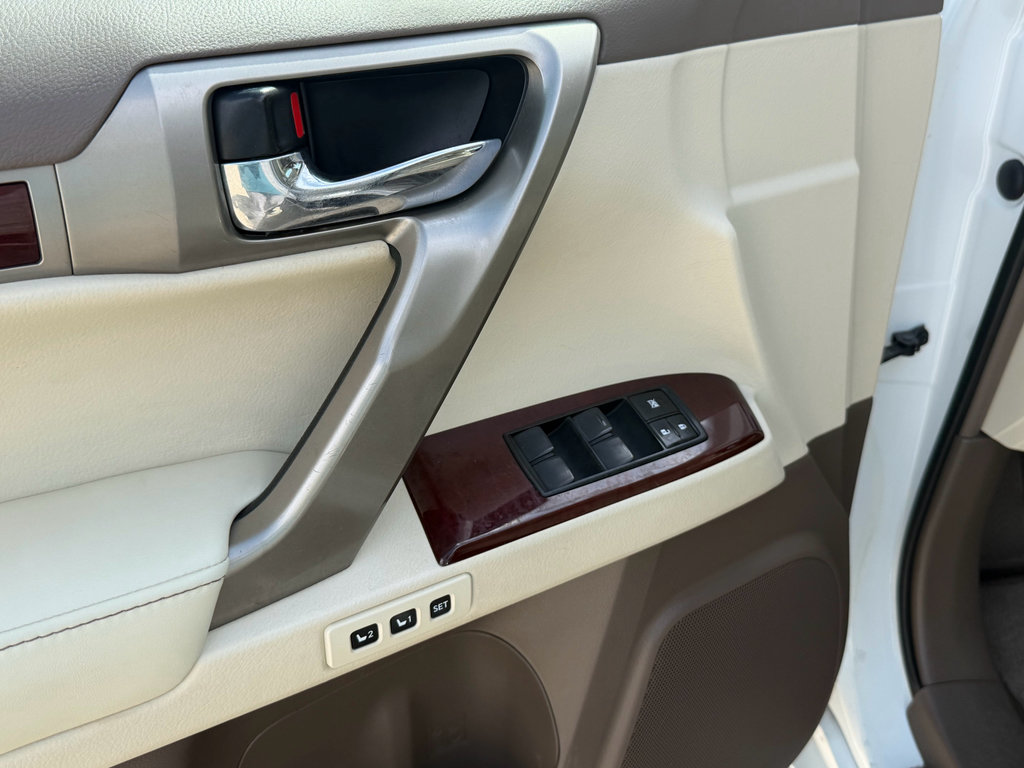 Used 2019 Lexus GX 460 Premium AWD/4WD image 18