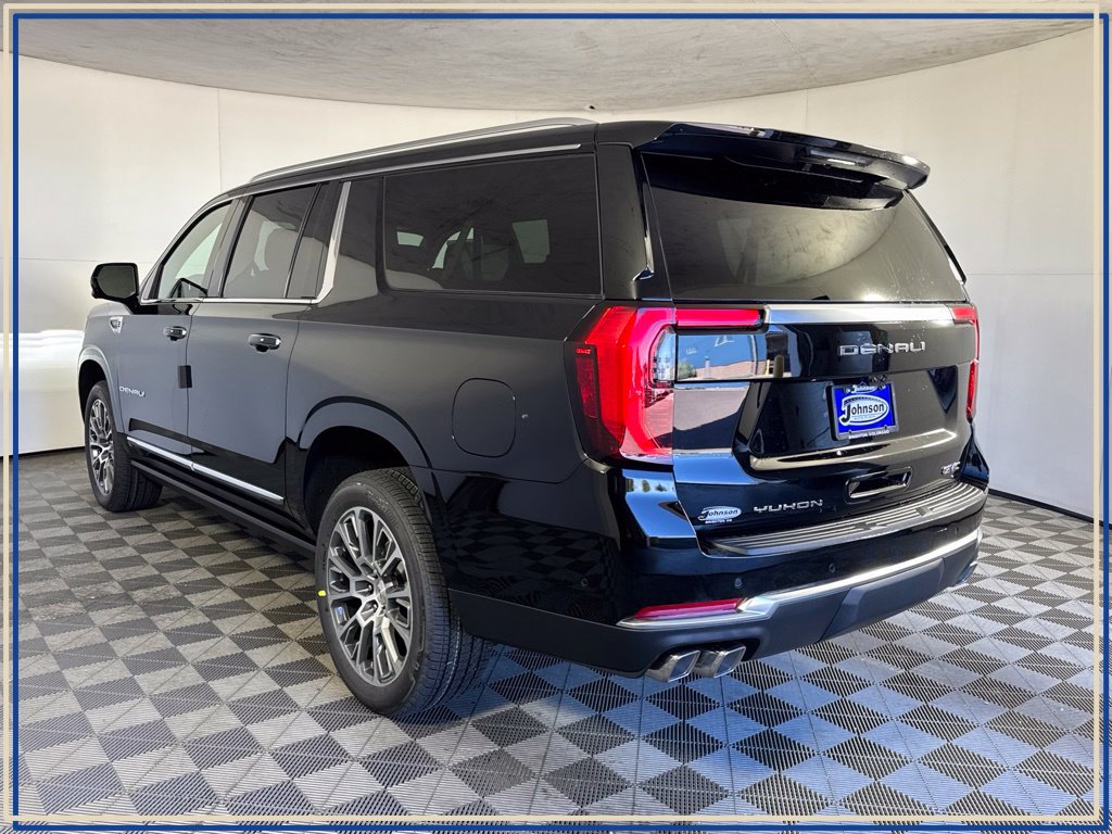New 2026 GMC Yukon XL Denali w/ Denali Reserve Package AWD/4WD image 9