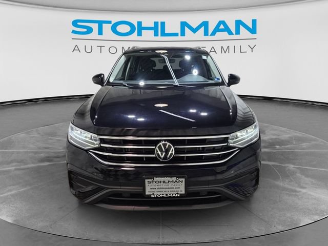 Certified 2023 Volkswagen Tiguan SE AWD/4WD image 2