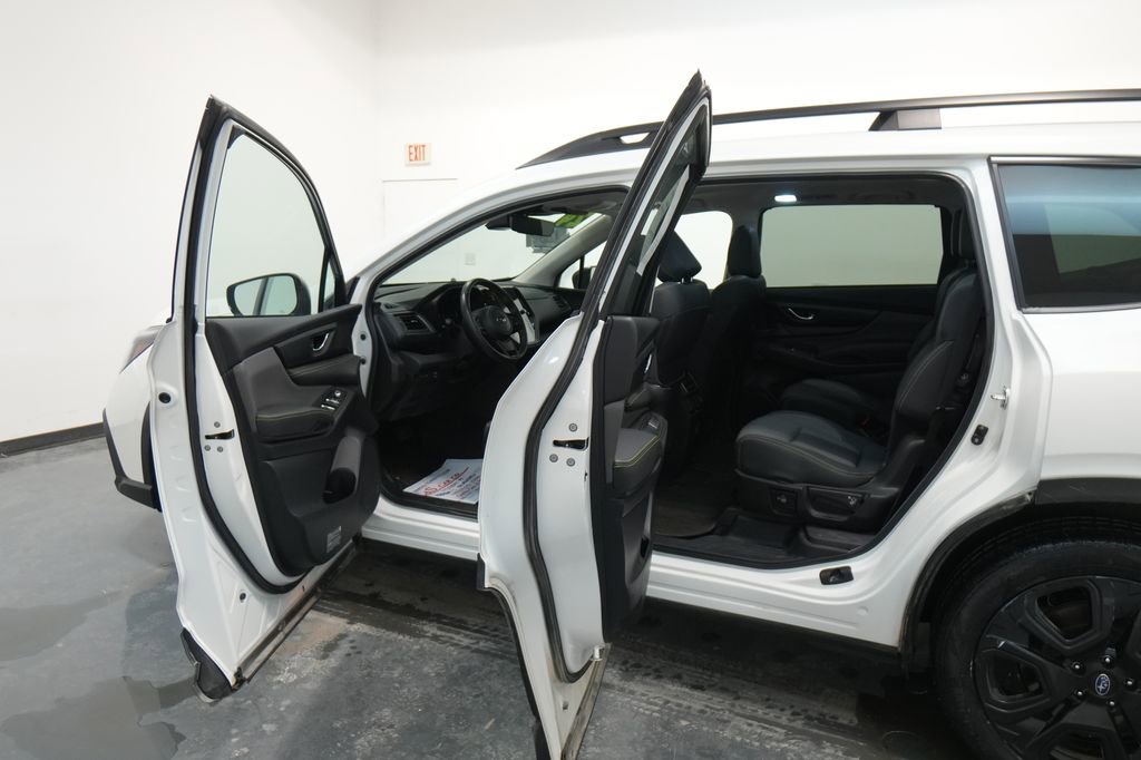 Used 2024 Subaru Ascent Onyx Edition image 25