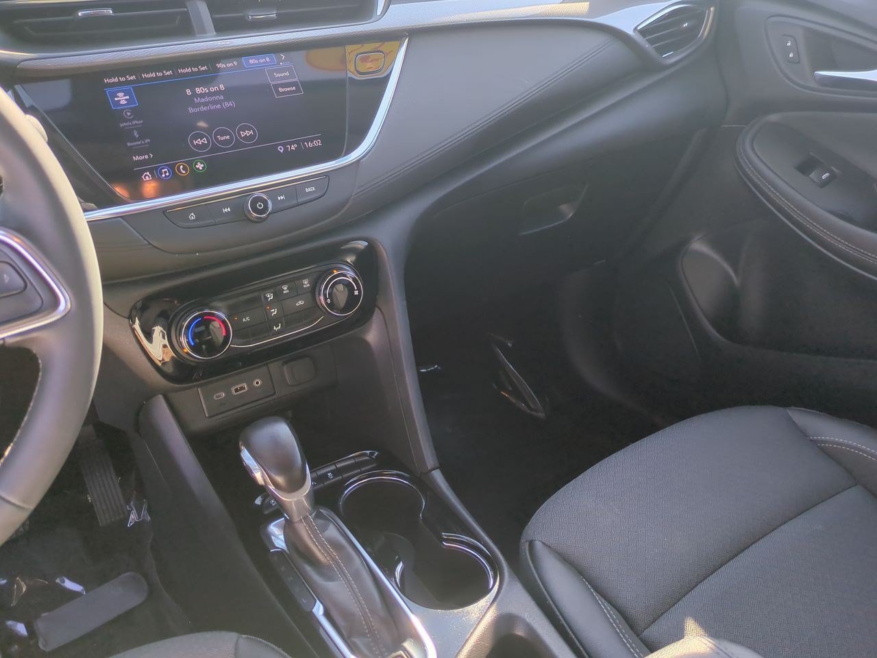 Used 2022 Buick Encore GX Preferred w/ Sport Touring Package FWD image 23
