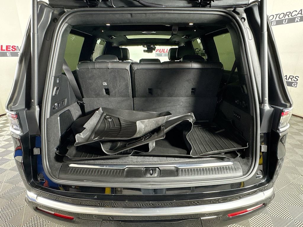 Used 2022 Jeep Grand Wagoneer Series II w/ Convenience Group III image 28