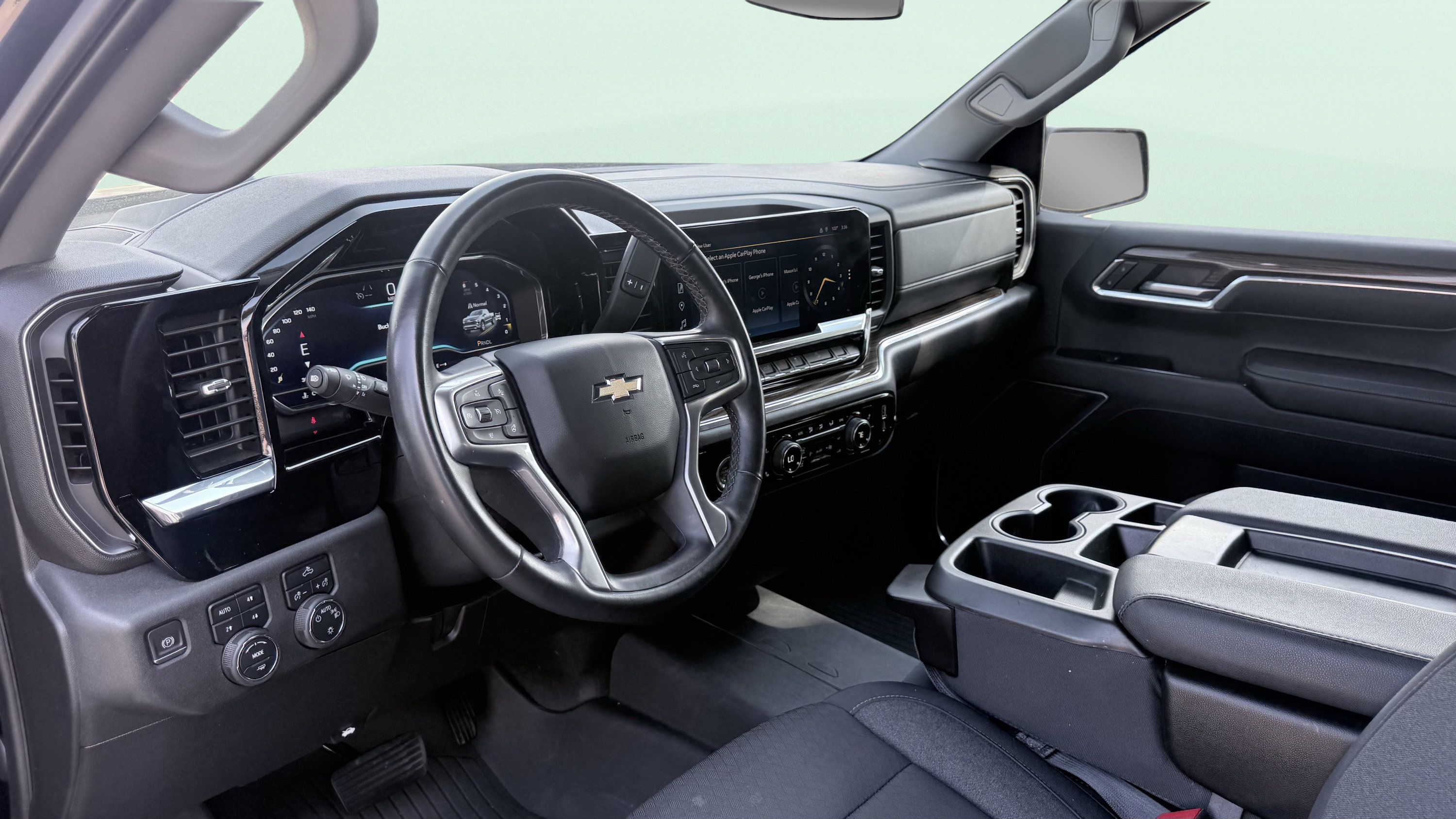 Used 2023 Chevrolet Silverado 1500 LT w/ Z71 Off-Road Package AWD/4WD image 25