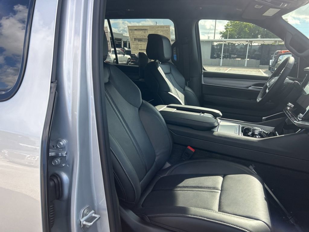 New 2025 Jeep Wagoneer Series II image 22